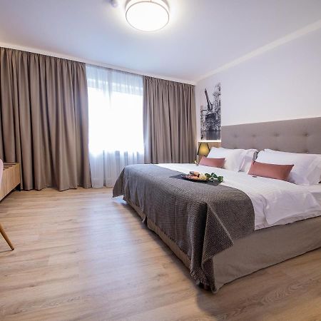 Gaestehaus Zum Roten Hahn Линебург Экстерьер фото