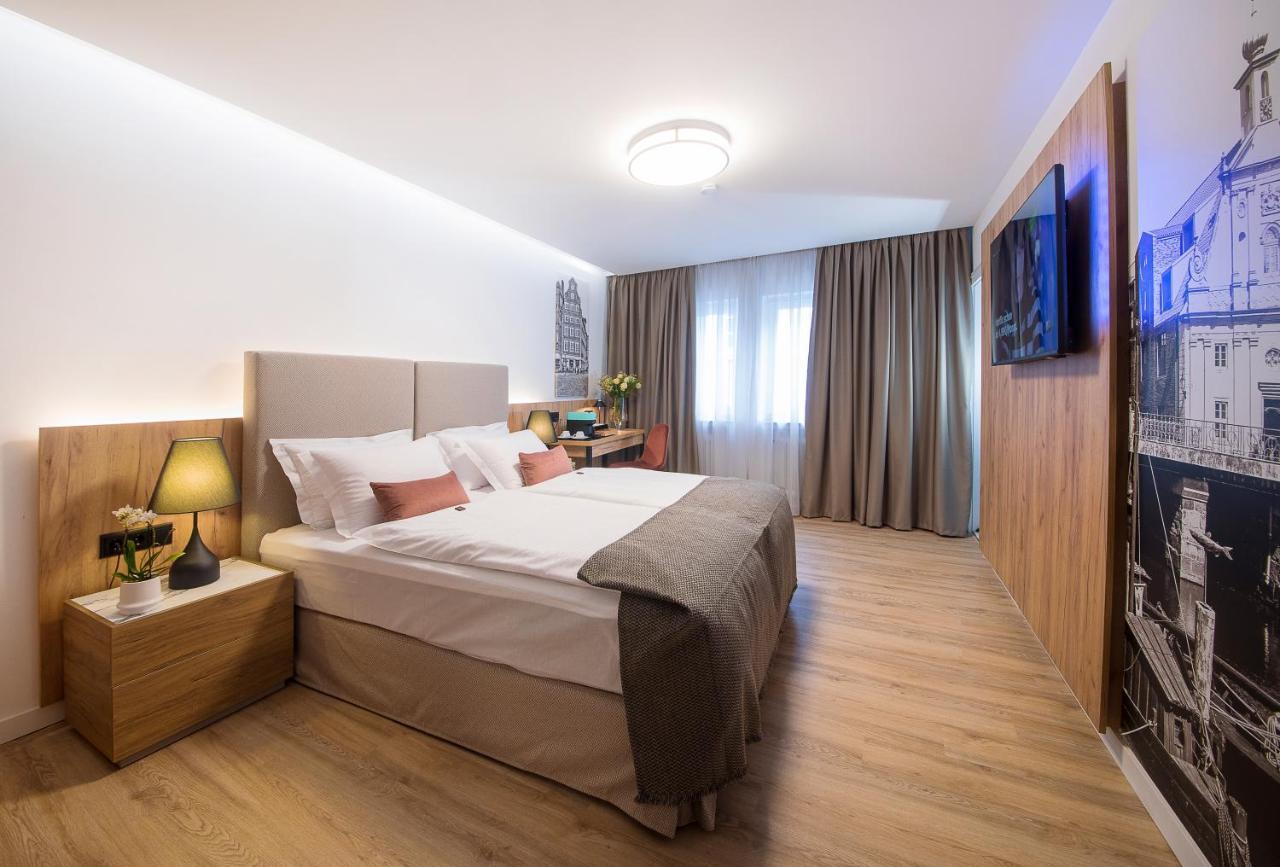 Gaestehaus Zum Roten Hahn Линебург Экстерьер фото
