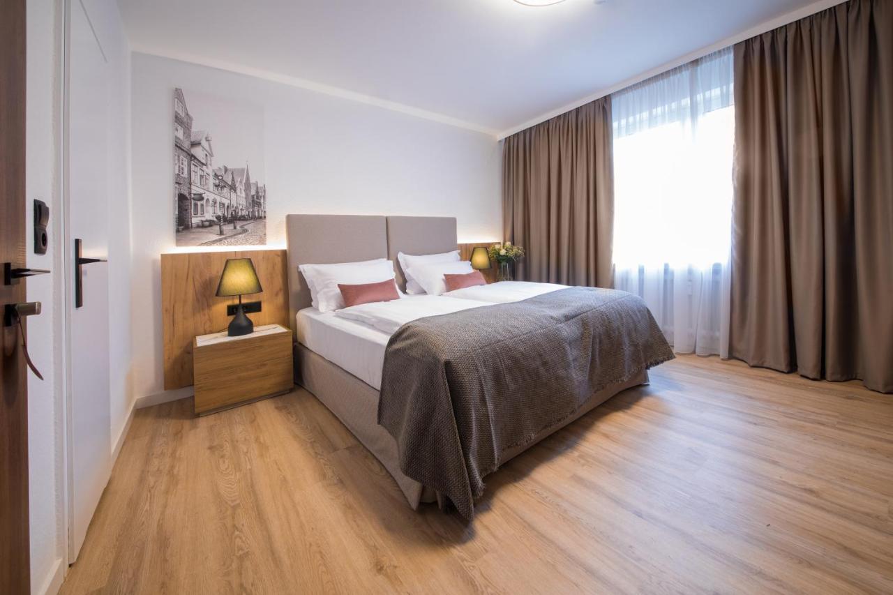 Gaestehaus Zum Roten Hahn Линебург Экстерьер фото