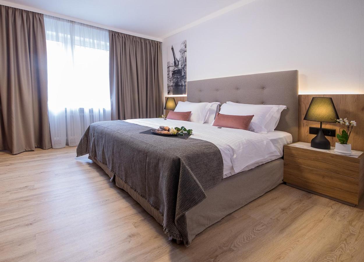 Gaestehaus Zum Roten Hahn Линебург Экстерьер фото